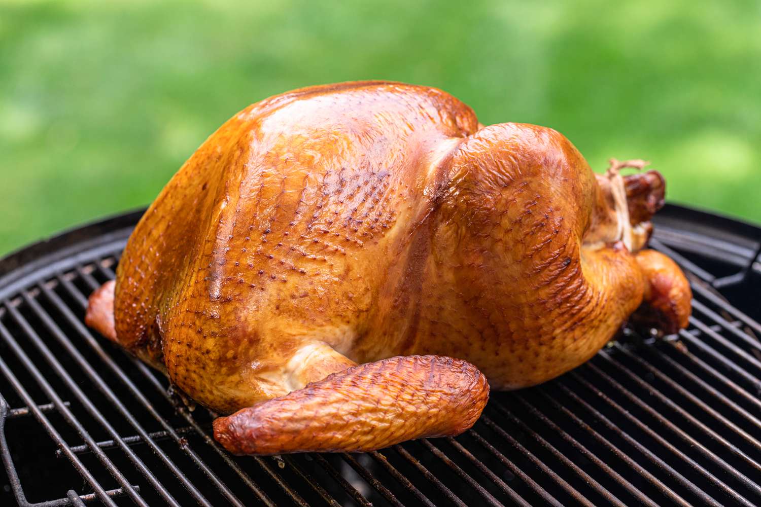 Best Wood for Smoking Turkey: Flavorful Smoking Tips